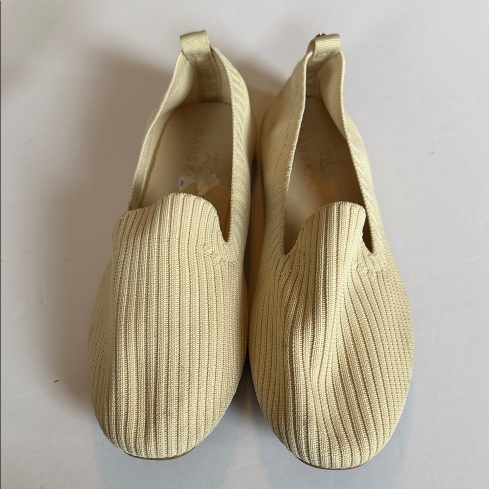 Danskin Women's Cream Ribbed Slippers